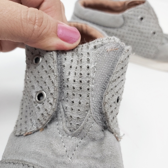 ⭐️5/$20 Tom's Gray High Top Sneakers Size 10 - Picture 10 of 10